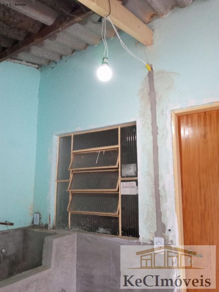 Casa, 1 quarto, 250 m² - Foto 2