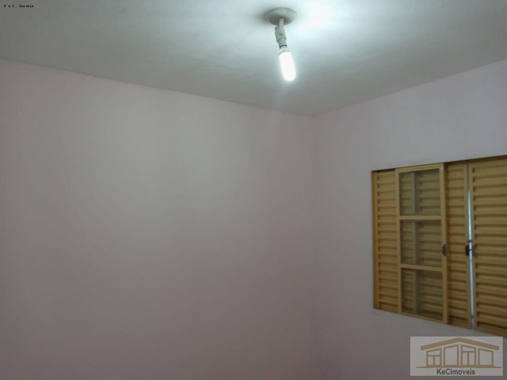 Casa, 1 quarto, 250 m² - Foto 1
