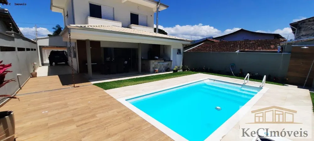 Casa, 4 quartos, 360 m² - Foto 1