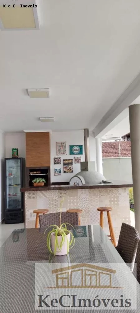 Casa, 4 quartos, 360 m² - Foto 4