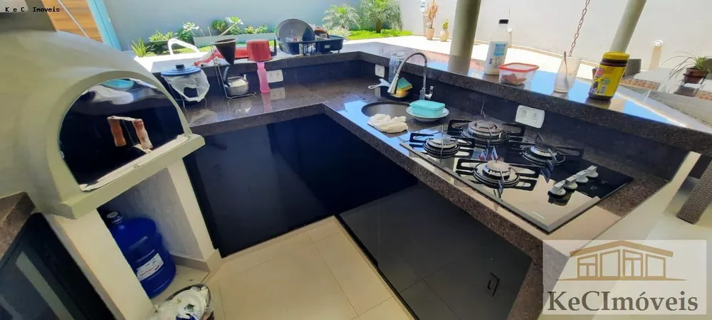 Casa, 4 quartos, 360 m² - Foto 1