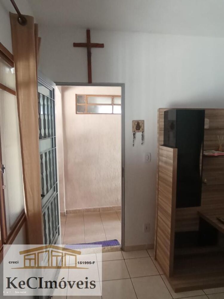 Casa, 3 quartos, 200 m² - Foto 8