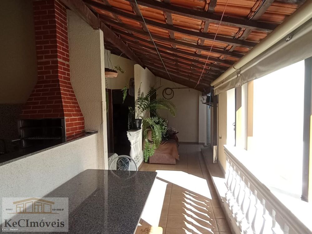 Casa, 3 quartos, 200 m² - Foto 25