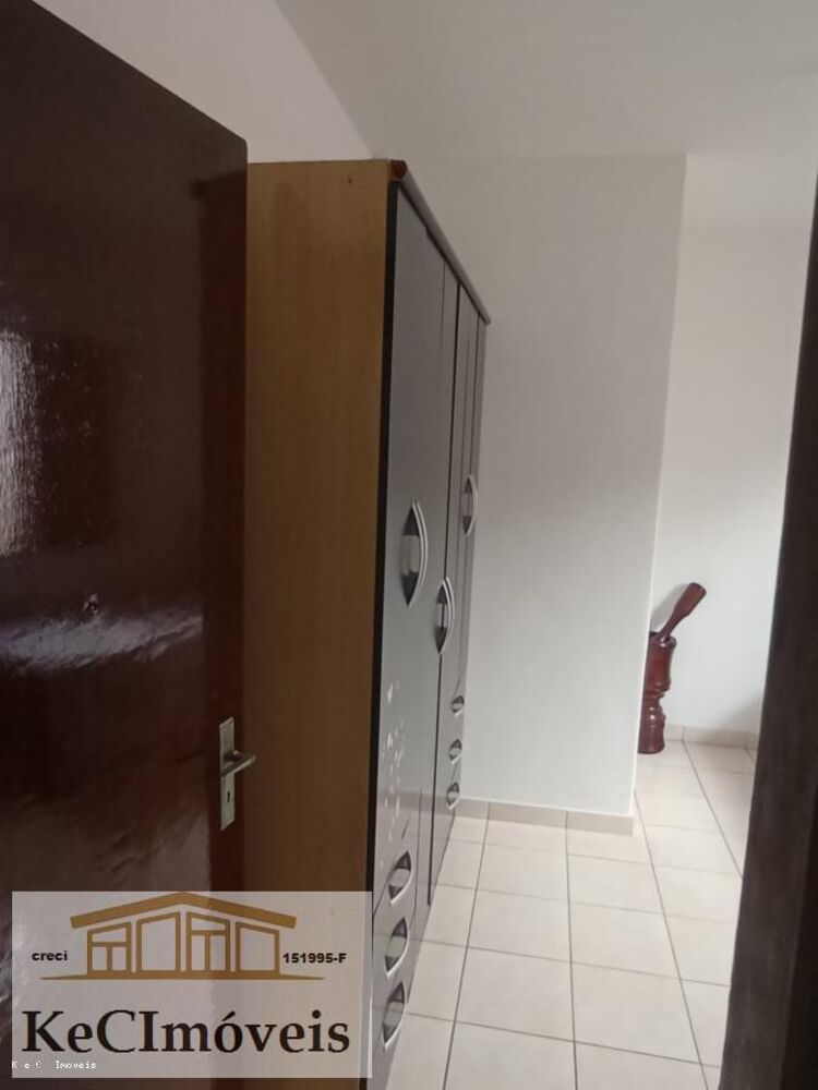 Casa, 3 quartos, 200 m² - Foto 1