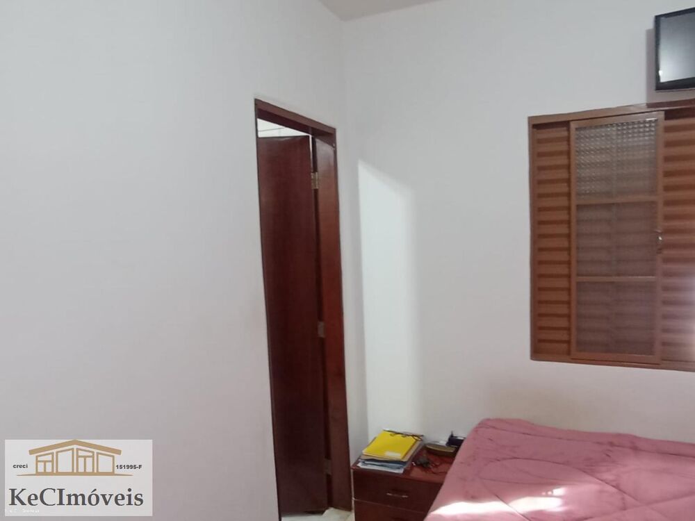 Casa, 3 quartos, 200 m² - Foto 4