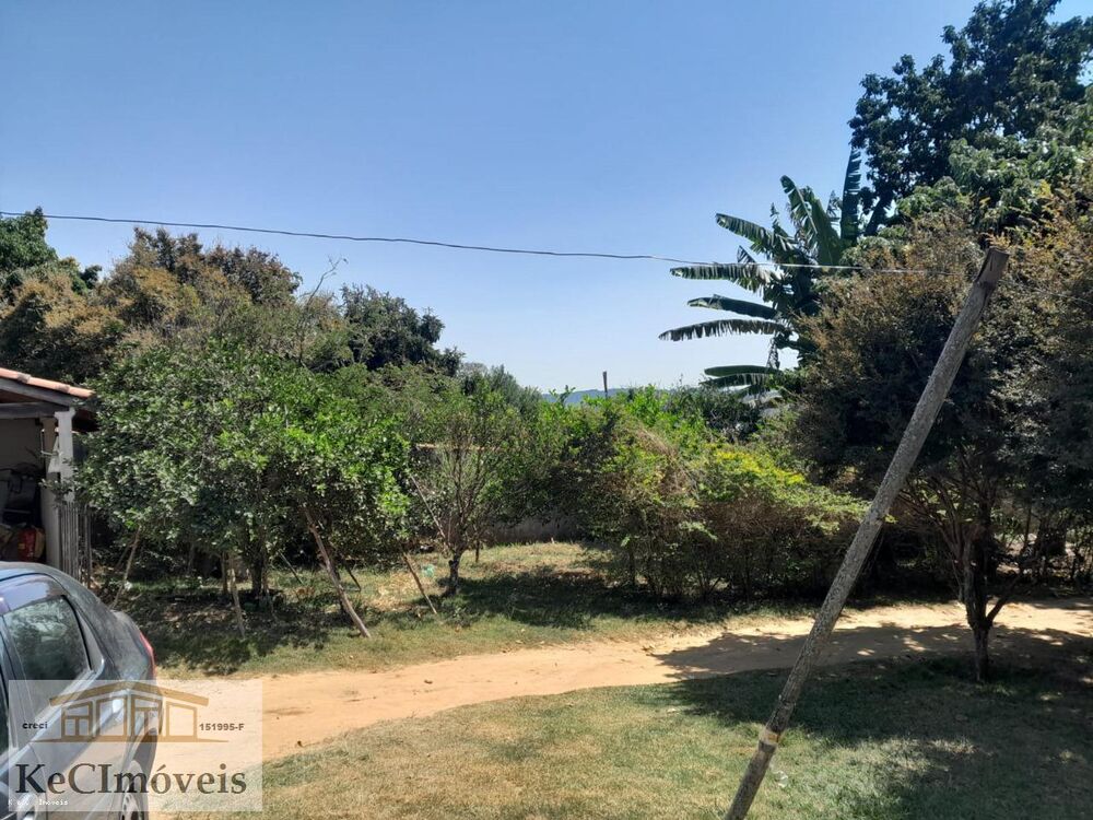 Chácara à venda com 2 quartos, 1000m² - Foto 11