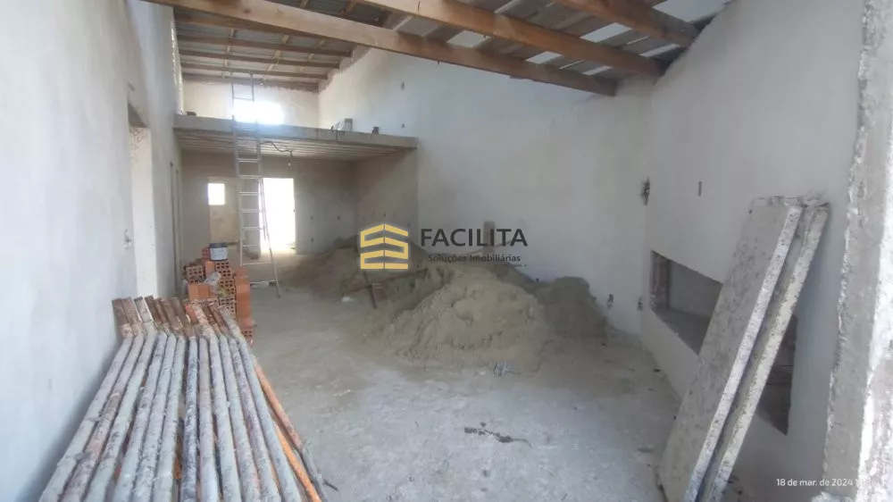 Casa à venda com 2 quartos, 250m² - Foto 4