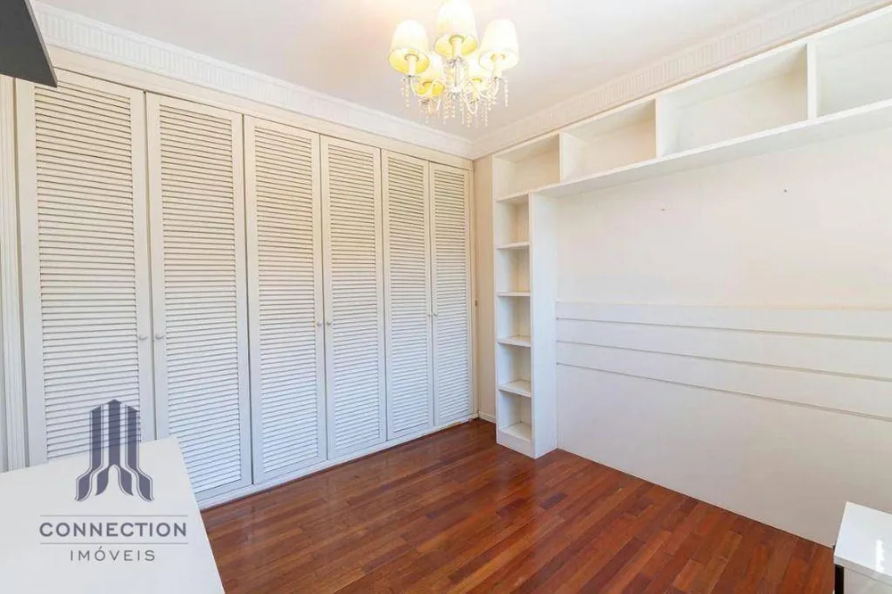 Apartamento, 3 quartos, 226 m² - Foto 1
