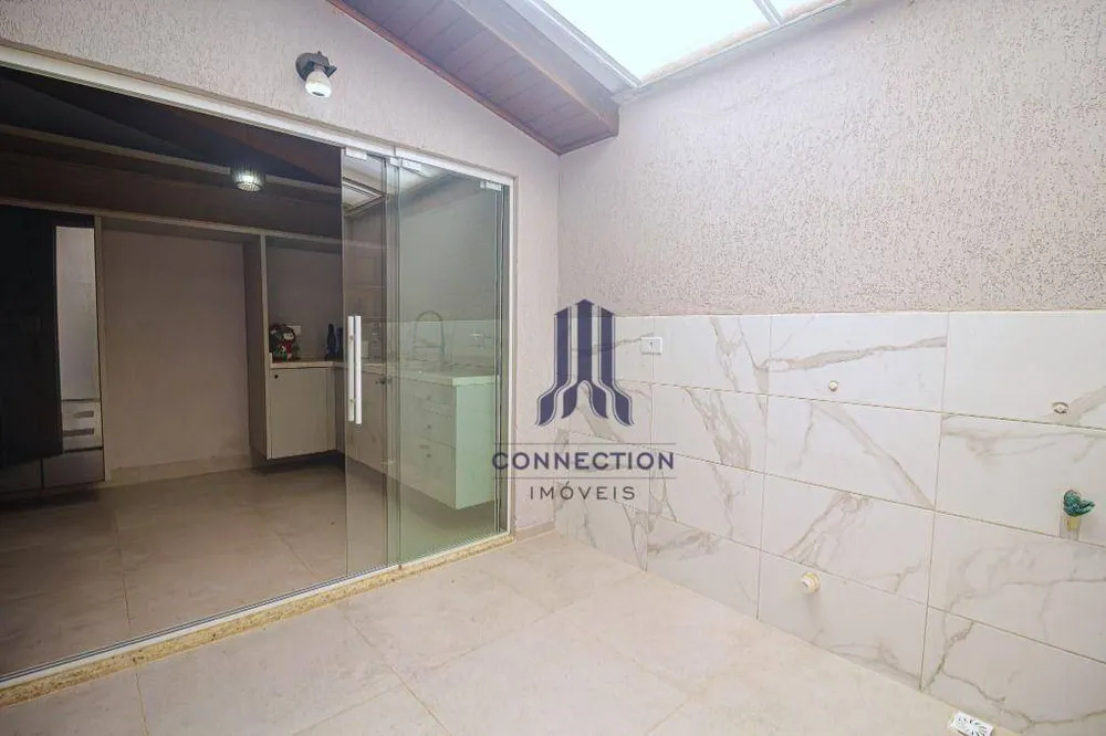 Casa, 4 quartos, 205 m² - Foto 1