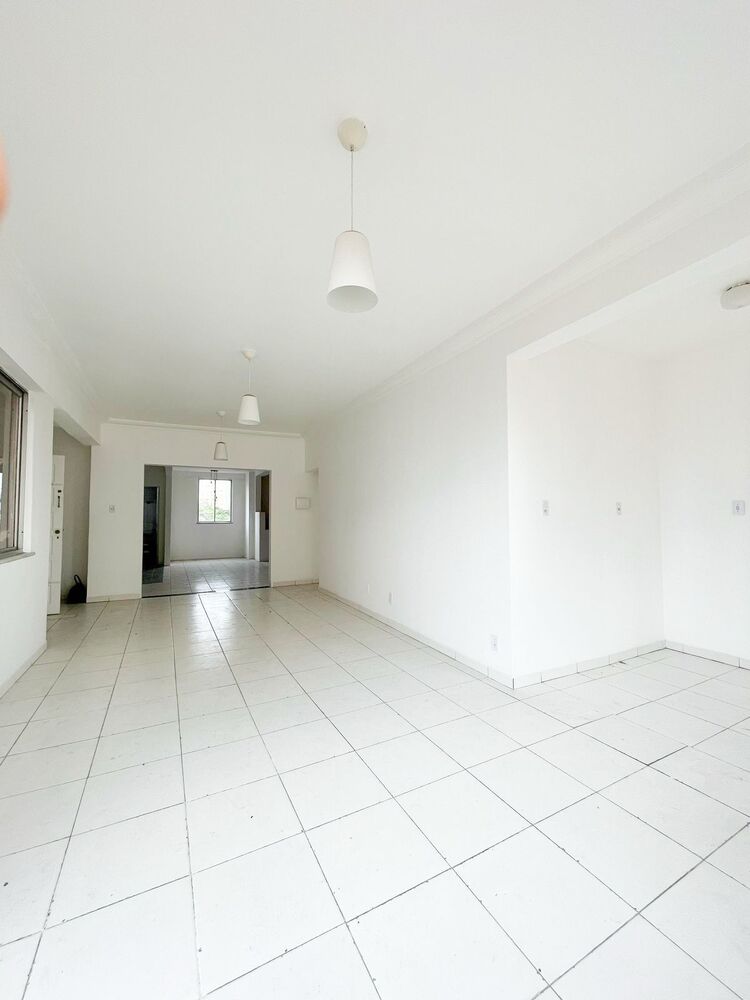 Apartamento à venda com 2 quartos, 140m² - Foto 3