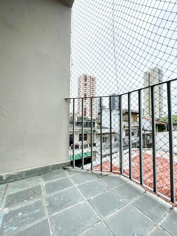 Apartamento à venda com 2 quartos, 140m² - Foto 2