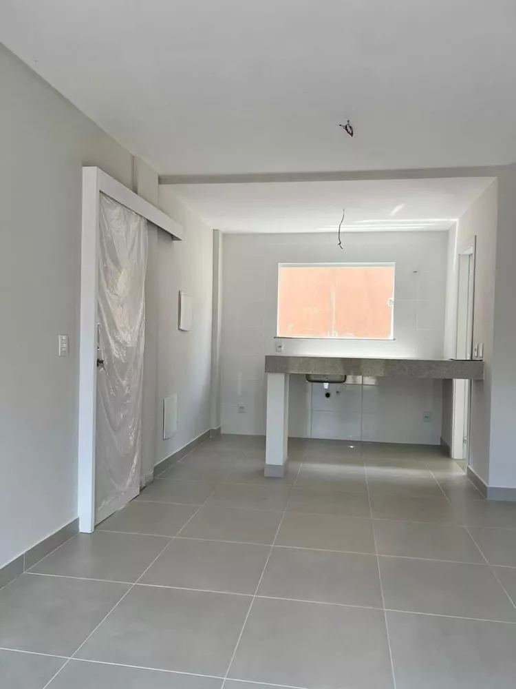 Casa à venda com 3 quartos, 114m² - Foto 11