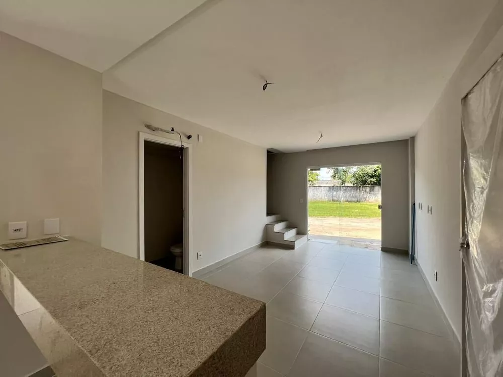 Casa à venda com 3 quartos, 114m² - Foto 8