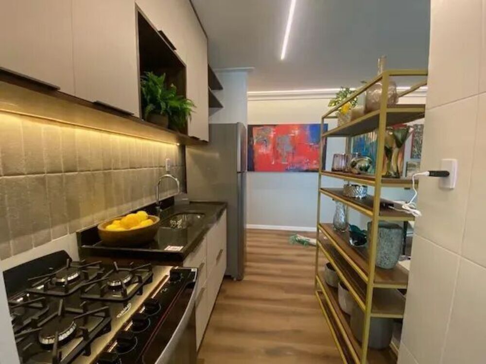 Apartamento à venda com 2 quartos, 78m² - Foto 2