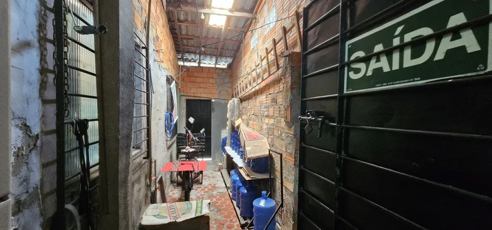 Casa, 2 quartos, 205 m² - Foto 1
