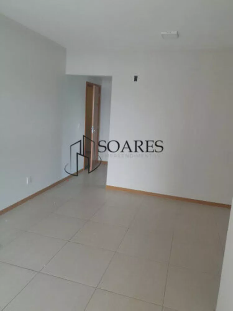 Apartamento à venda com 2 quartos, 73m² - Foto 1