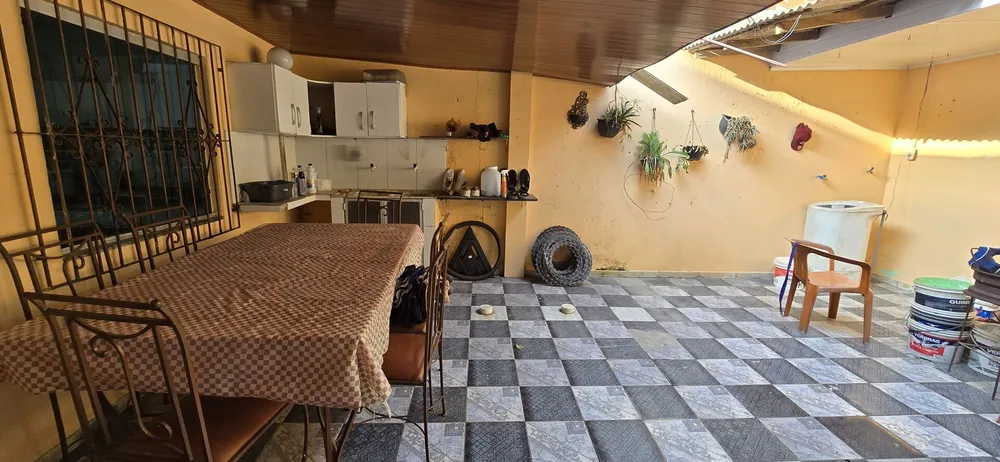 Casa, 3 quartos, 200 m² - Foto 1