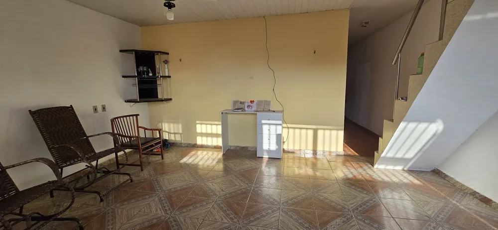 Casa, 3 quartos, 200 m² - Foto 3