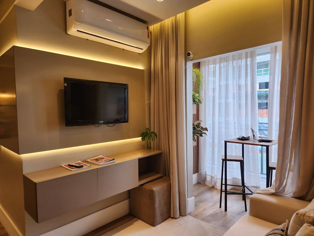 Apartamento à venda com 2 quartos, 63m² - Foto 1