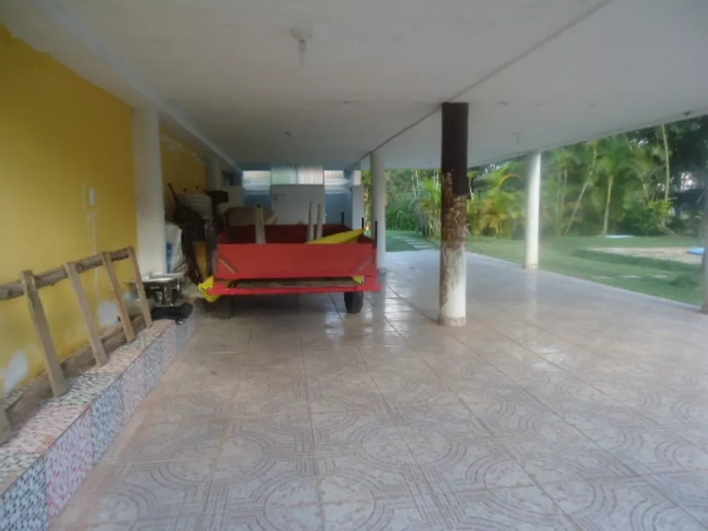 Casa de Condomínio à venda com 3 quartos, 400m² - Foto 4