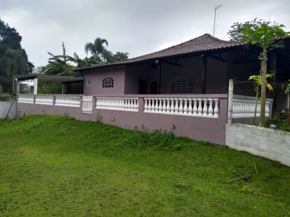 Casa à venda e aluguel com 4 quartos, 1000m² - Foto 2