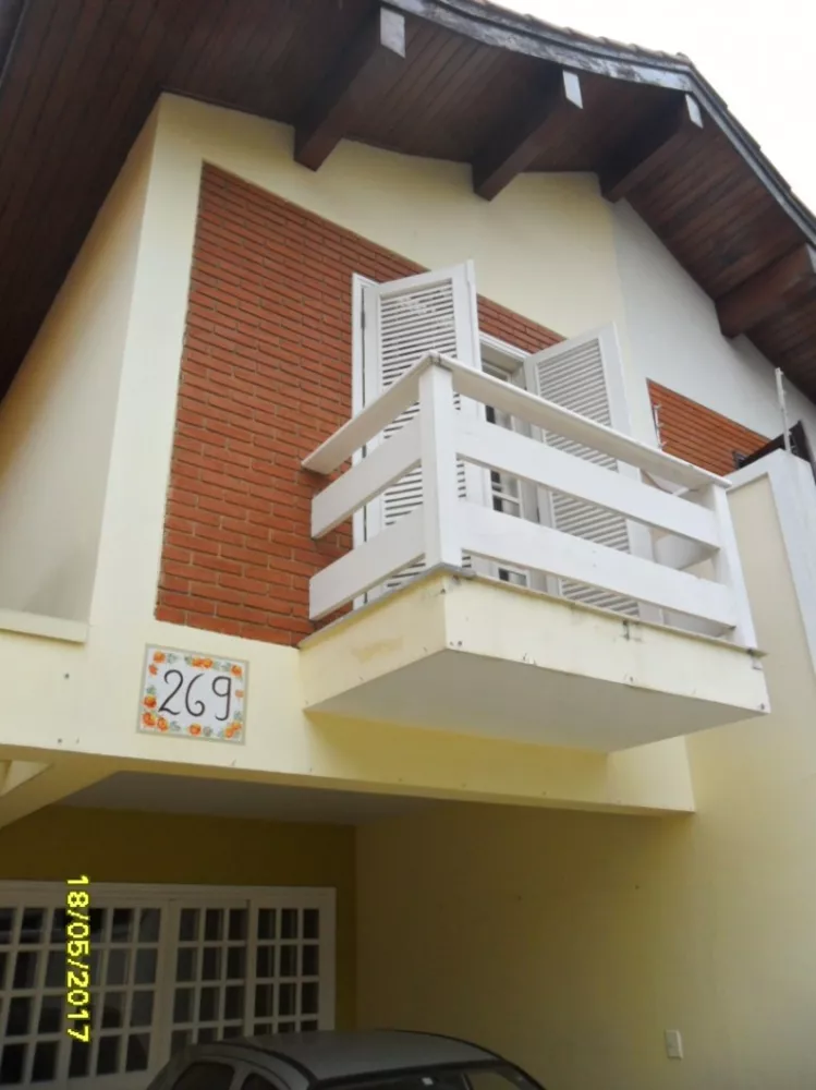 Casa à venda com 3 quartos, 143m² - Foto 2