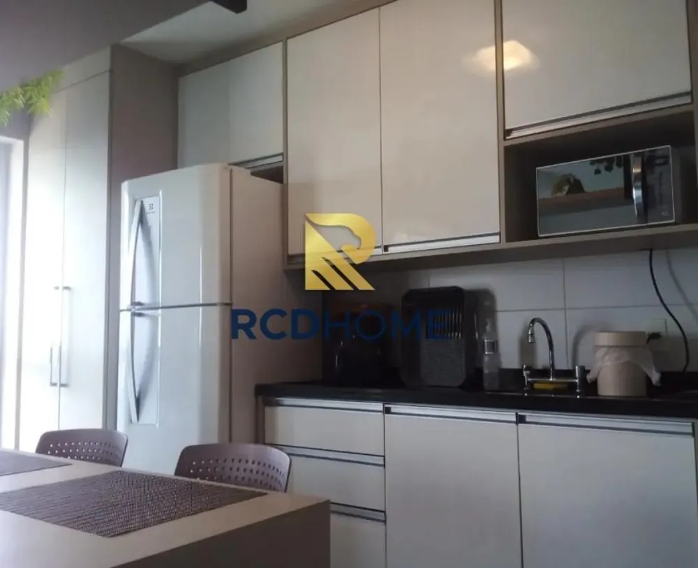 Apartamento, 1 quarto, 33 m² - Foto 2
