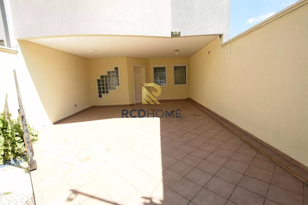 Sobrado à venda com 4 quartos, 199m² - Foto 2