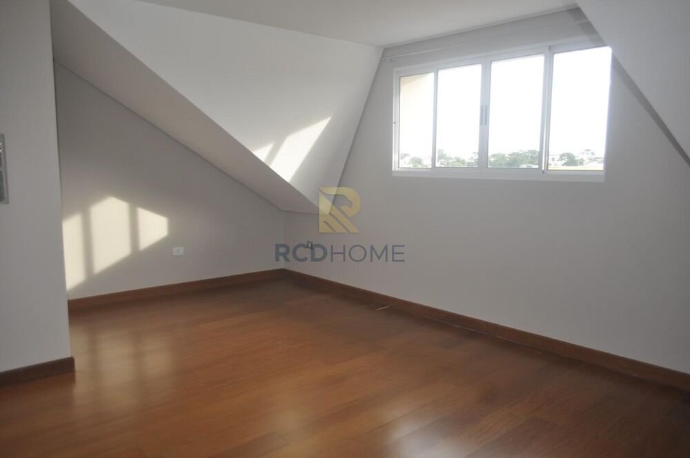 Sobrado à venda com 5 quartos, 199m² - Foto 3