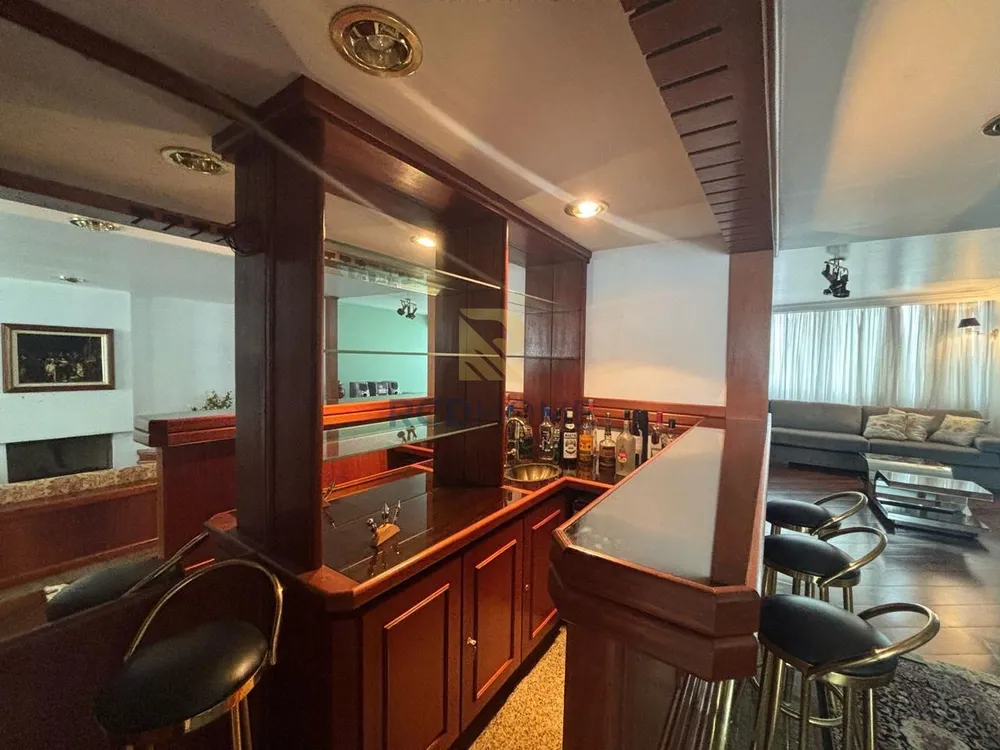 Apartamento, 4 quartos, 273 m² - Foto 1