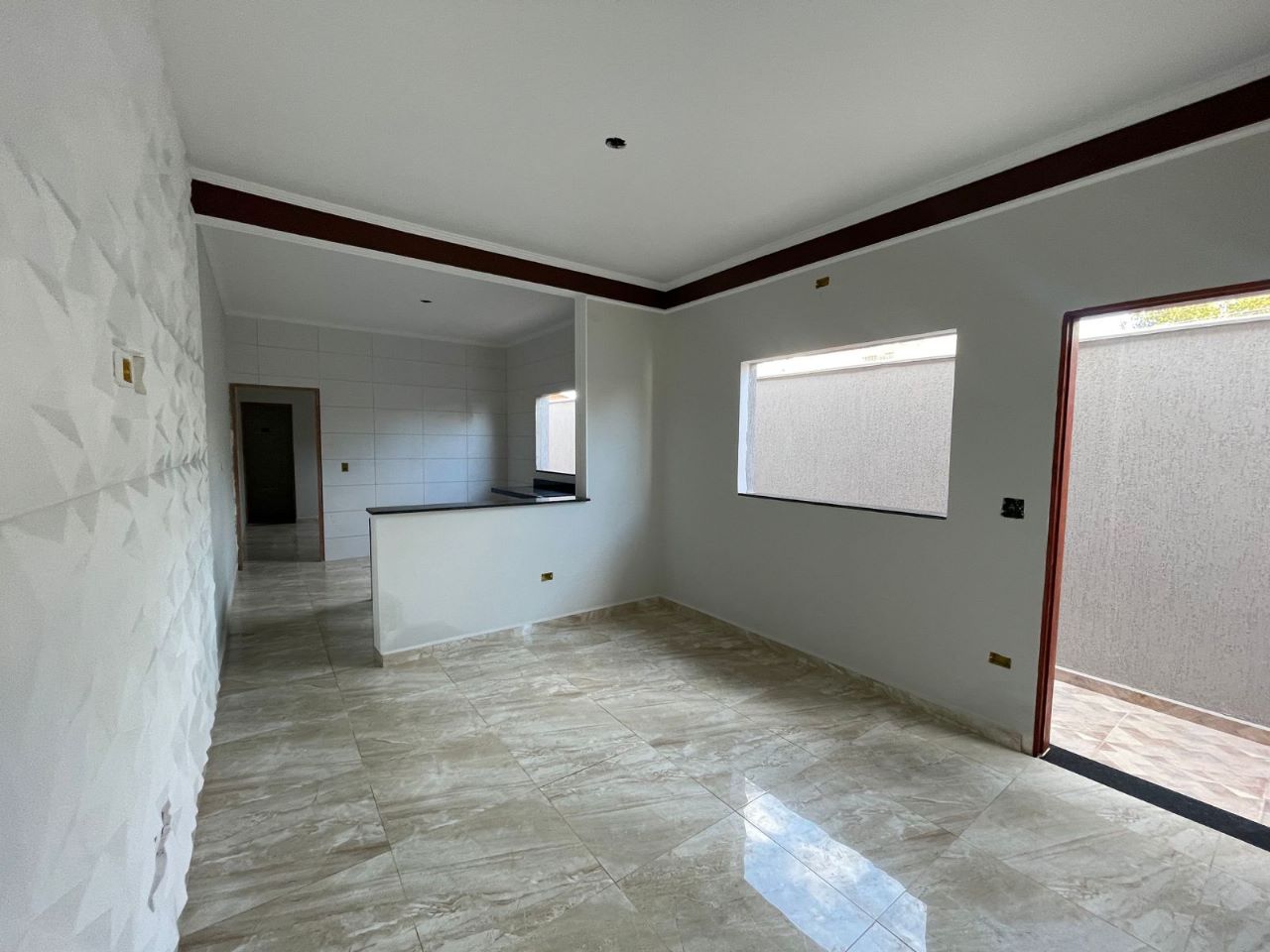 Casa à venda com 2 quartos, 71m² - Foto 9