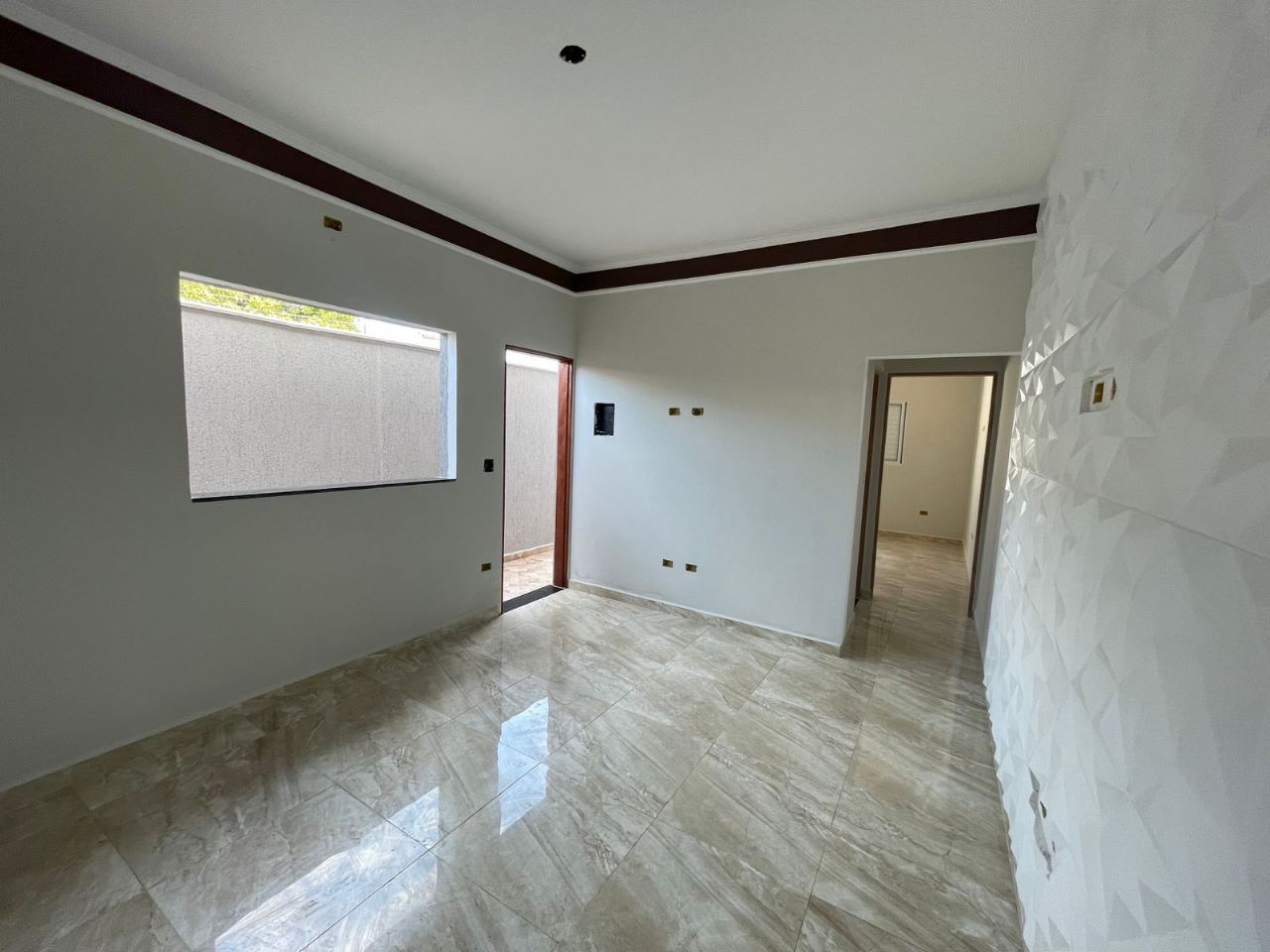 Casa à venda com 2 quartos, 71m² - Foto 5