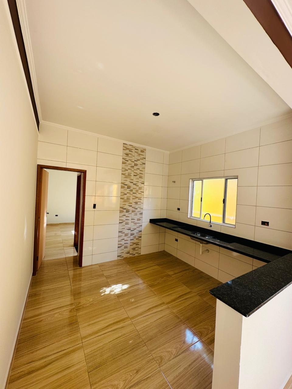 Casa à venda com 2 quartos, 62m² - Foto 3