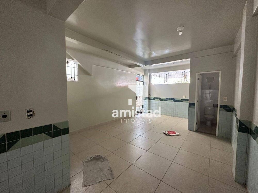 Casa, 6 quartos, 280 m² - Foto 3