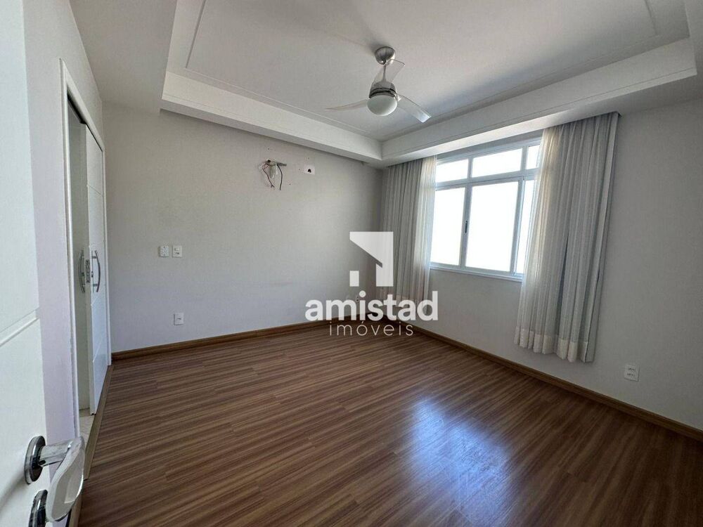 Casa, 6 quartos, 280 m² - Foto 10