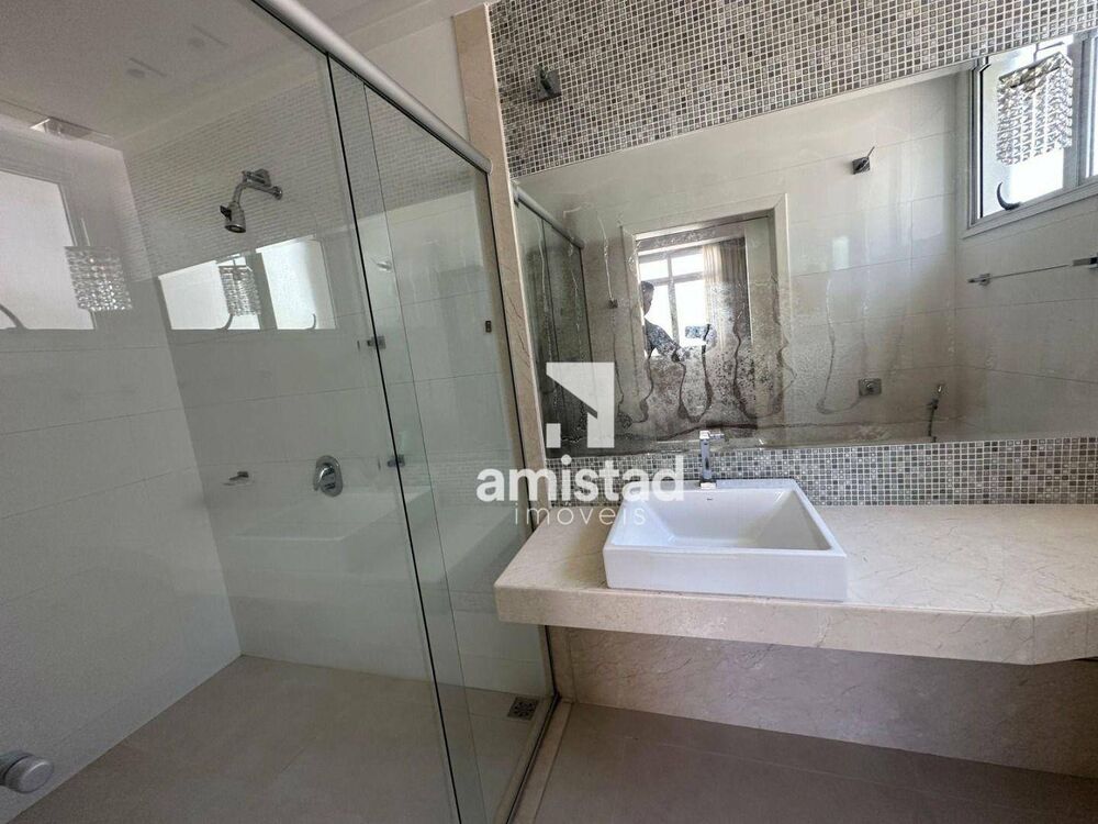 Casa, 6 quartos, 280 m² - Foto 9