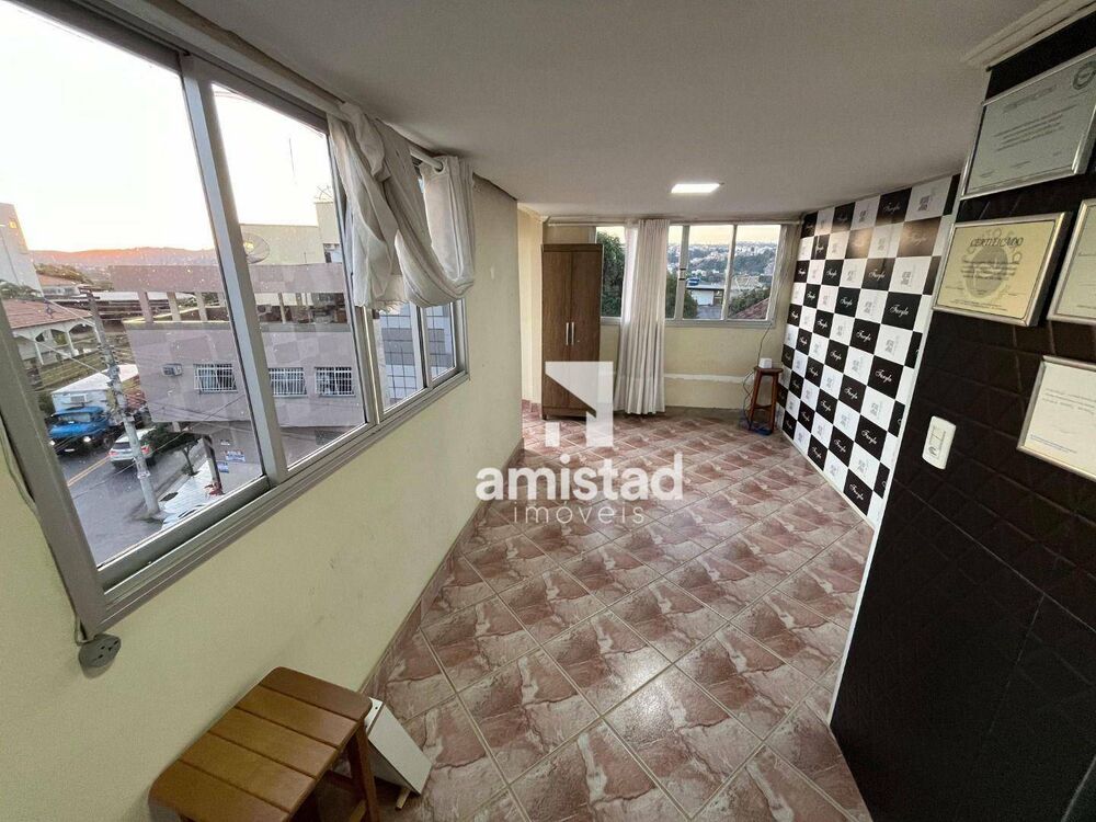 Casa, 5 quartos, 235 m² - Foto 3