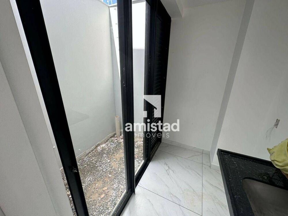 Casa, 3 quartos, 205 m² - Foto 3