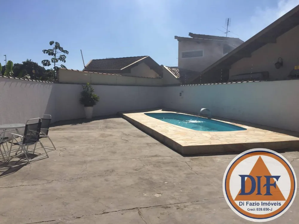 Casa, 3 quartos, 189 m² - Foto 2