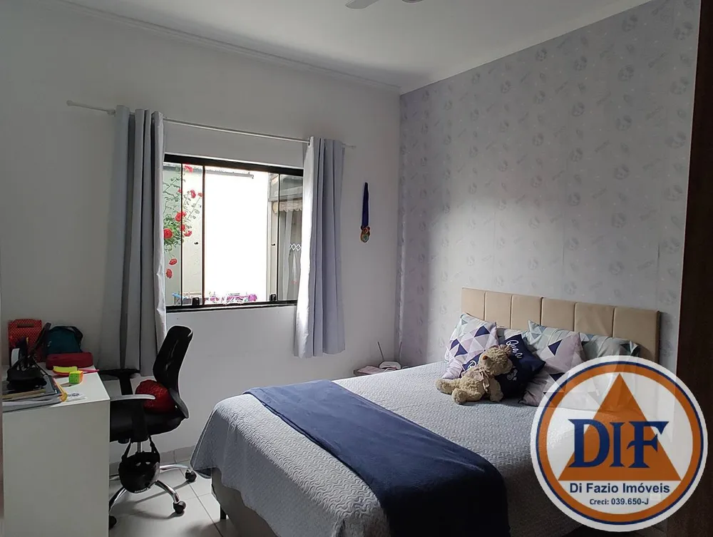Casa, 3 quartos, 215 m² - Foto 9