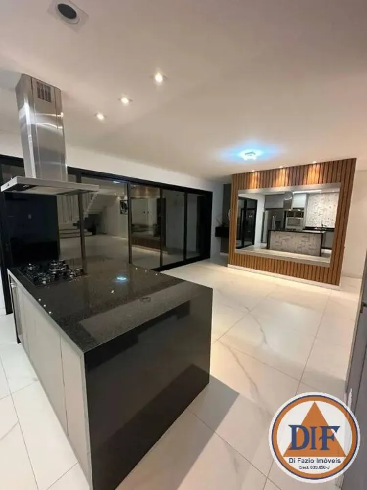 Casa, 3 quartos, 234 m² - Foto 4
