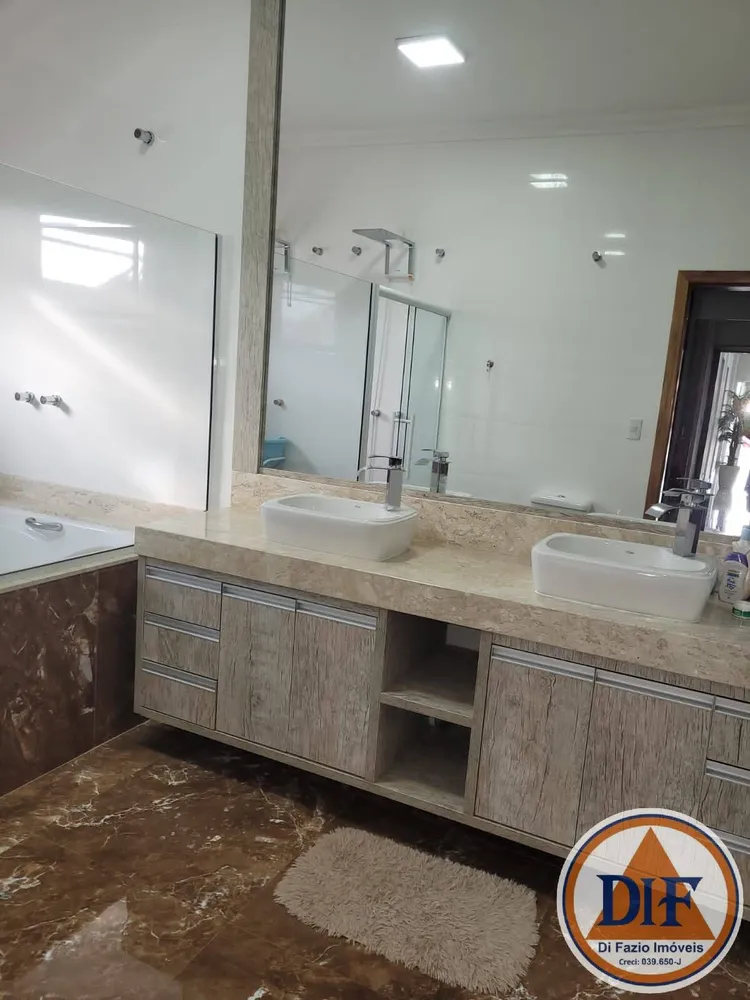 Casa, 3 quartos, 220 m² - Foto 7