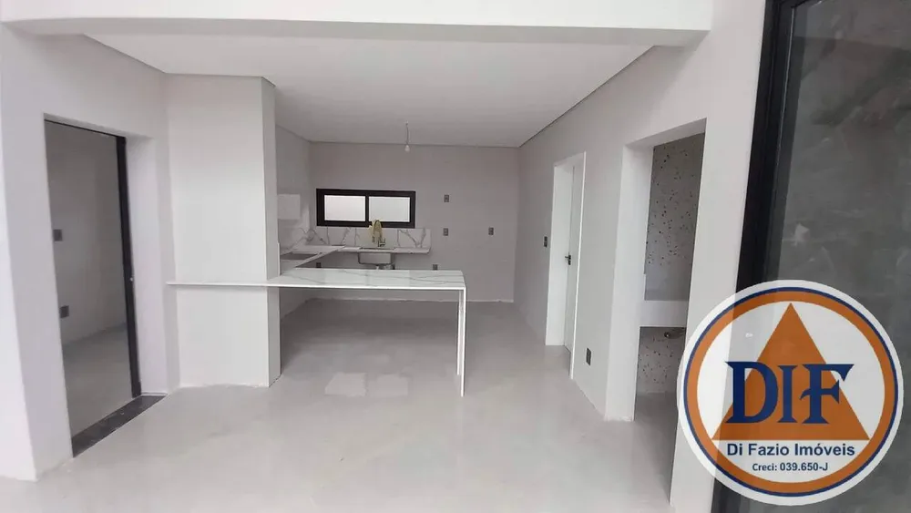 Casa, 4 quartos, 223 m² - Foto 4