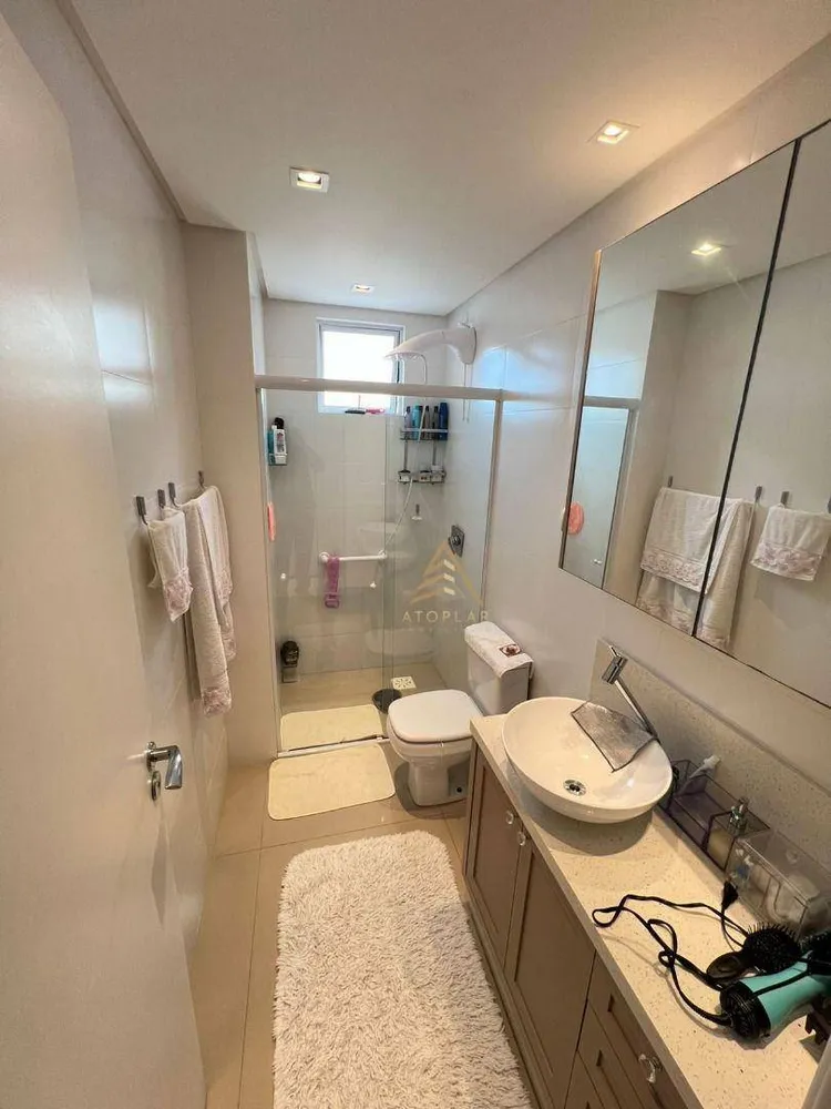 Apartamento, 3 quartos, 136 m² - Foto 3