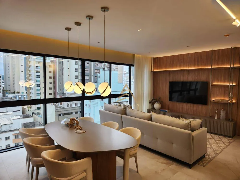 Cobertura, 3 quartos, 210 m² - Foto 2
