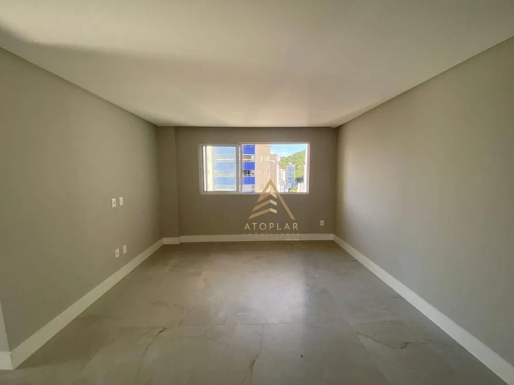 Apartamento, 3 quartos, 130 m² - Foto 4