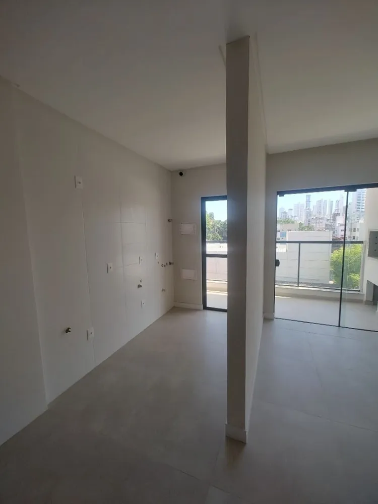 Apartamento, 2 quartos, 70 m² - Foto 2
