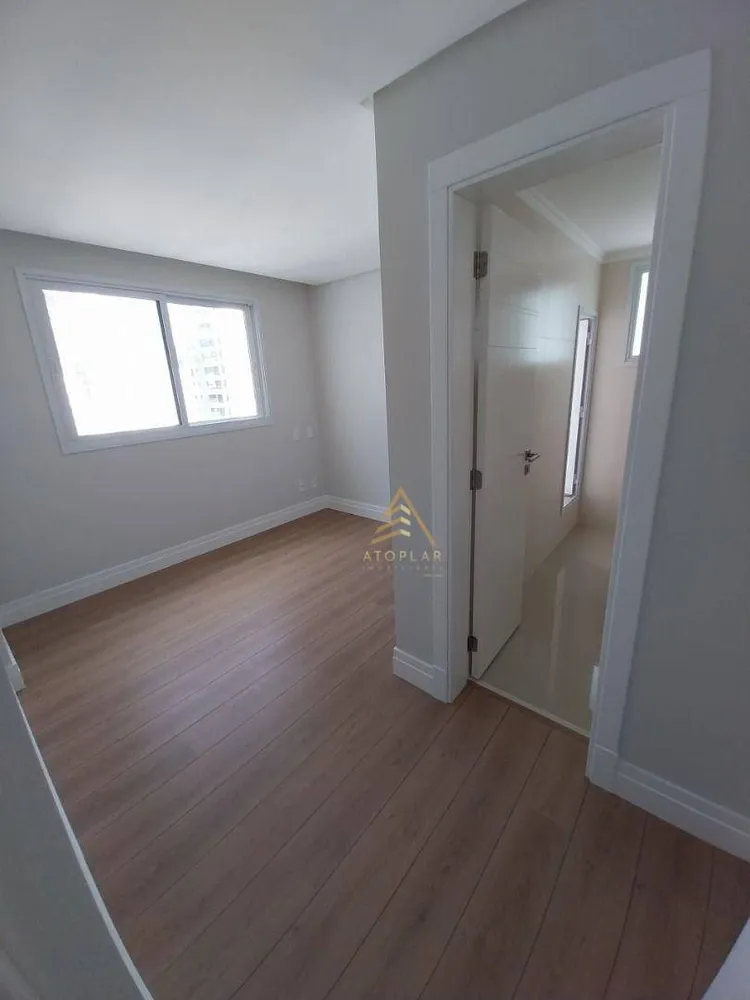 Apartamento, 4 quartos, 131 m² - Foto 4