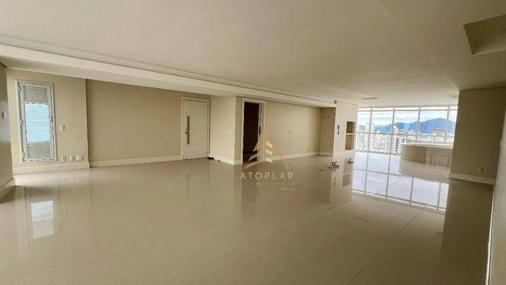 Apartamento, 4 quartos, 228 m² - Foto 1