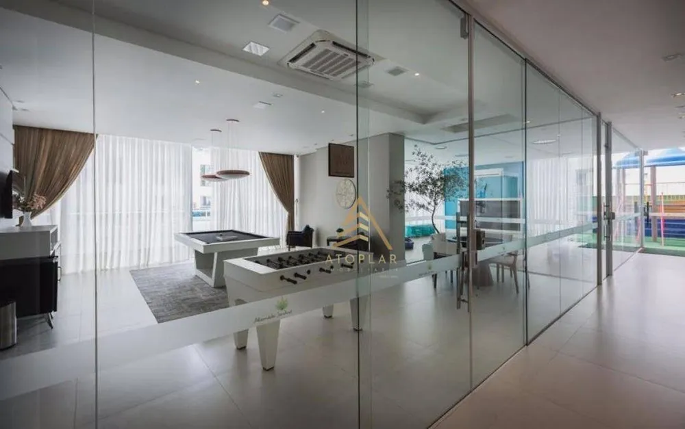 Apartamento, 4 quartos, 228 m² - Foto 2